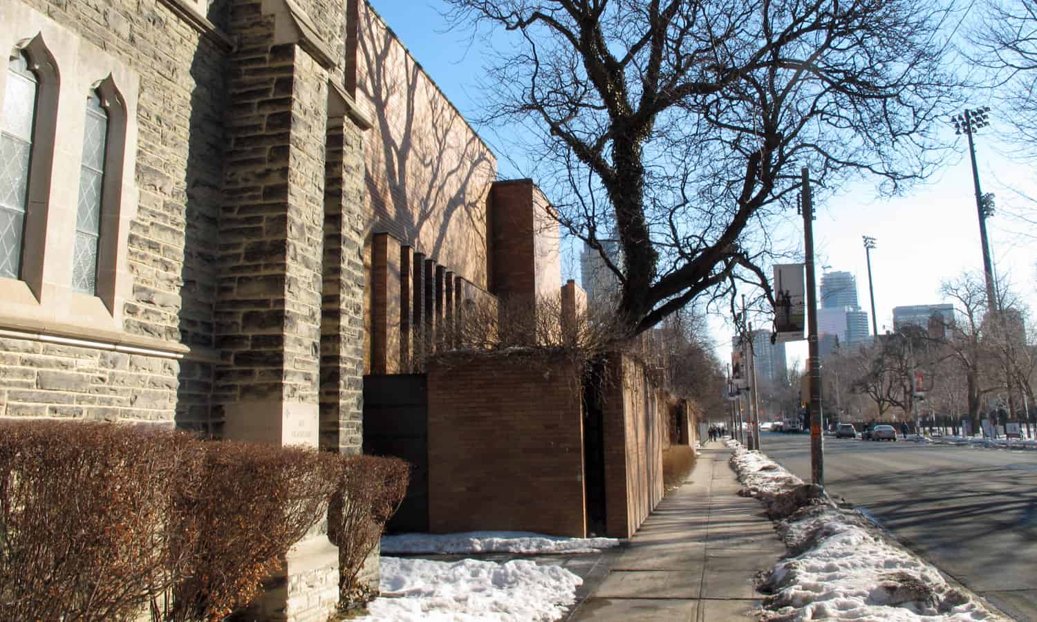 Looking east along Hoskin Avenue